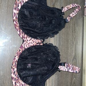 New Adore Me Black Lace and Camo Bra in size 44DD